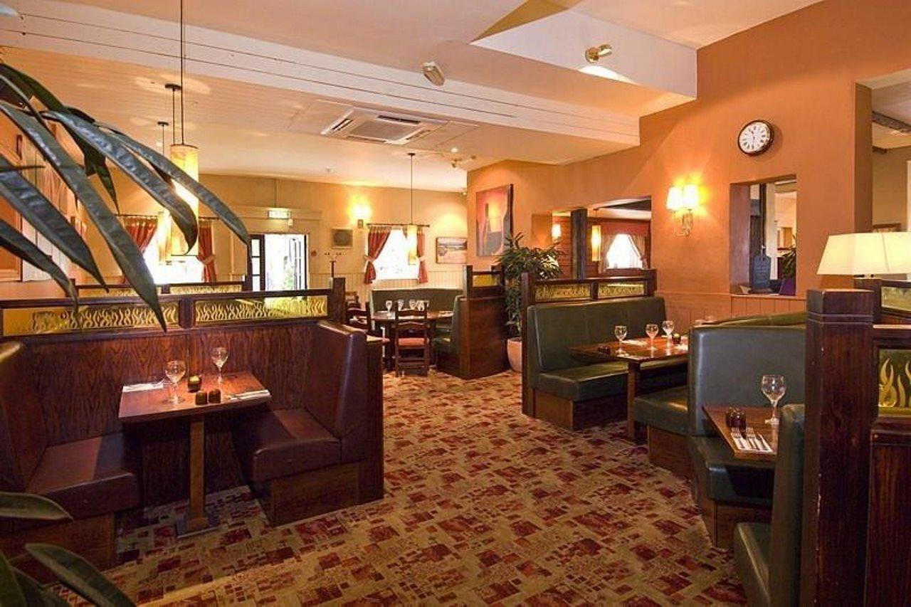 Premier Inn Tring Exterior photo