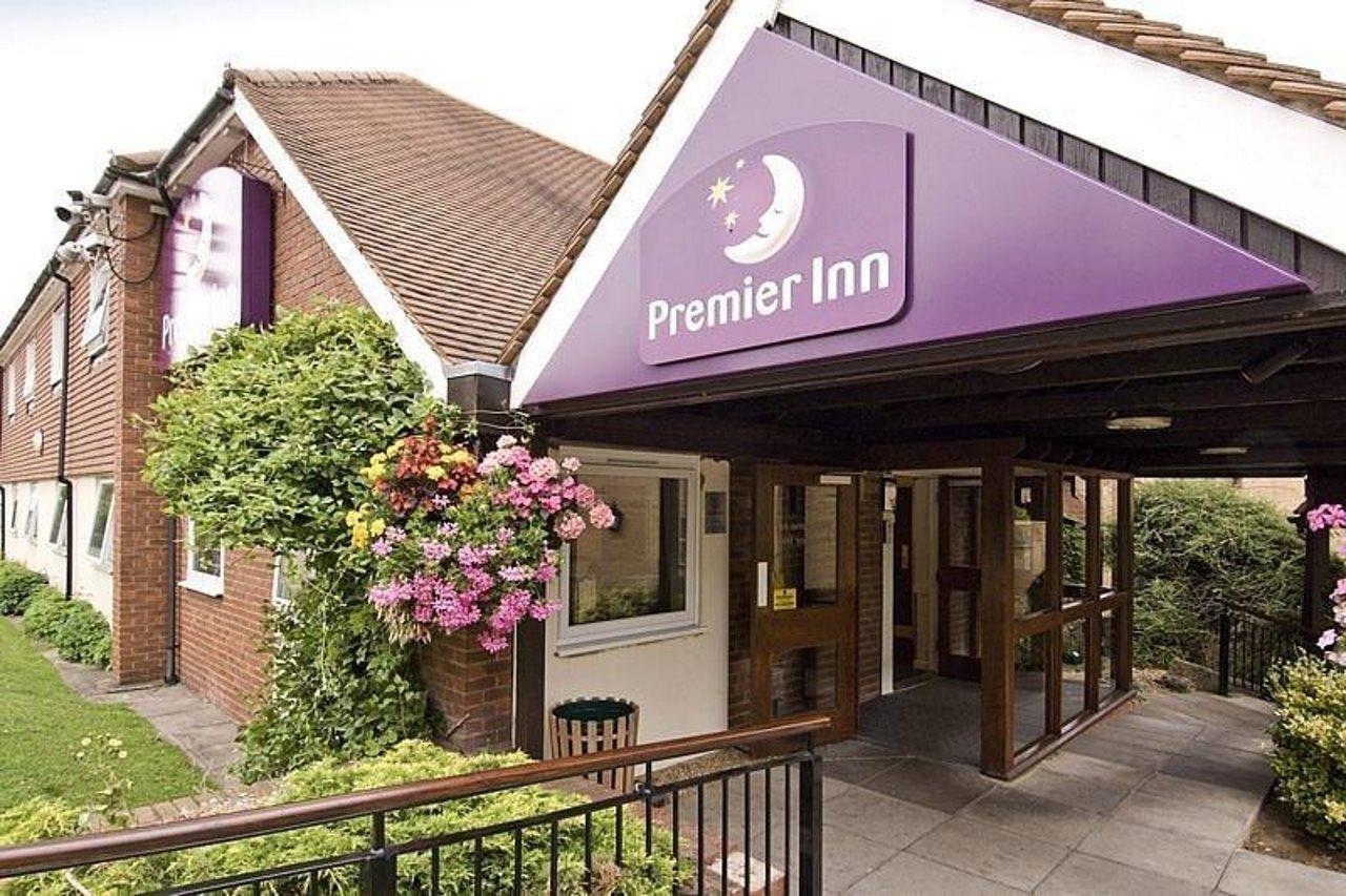 Premier Inn Tring Exterior photo